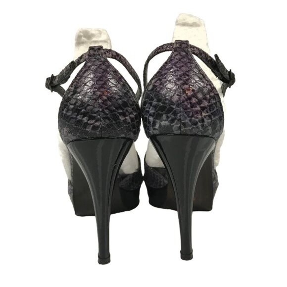 Stuart Weitzman embossed leather sandal heels 6.5 - Picture 4 of 8